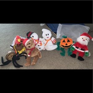 Set of 7 Holiday Beanie Babies